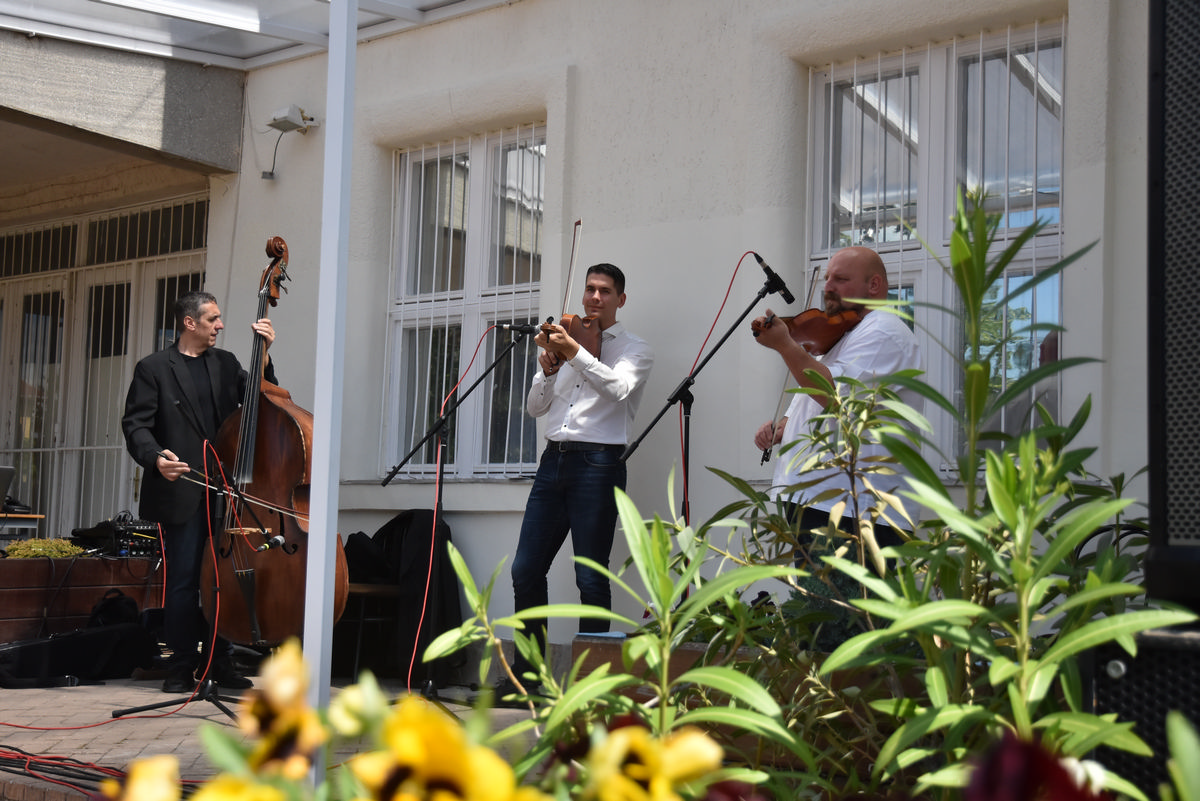 erteknap-nagyrede-001