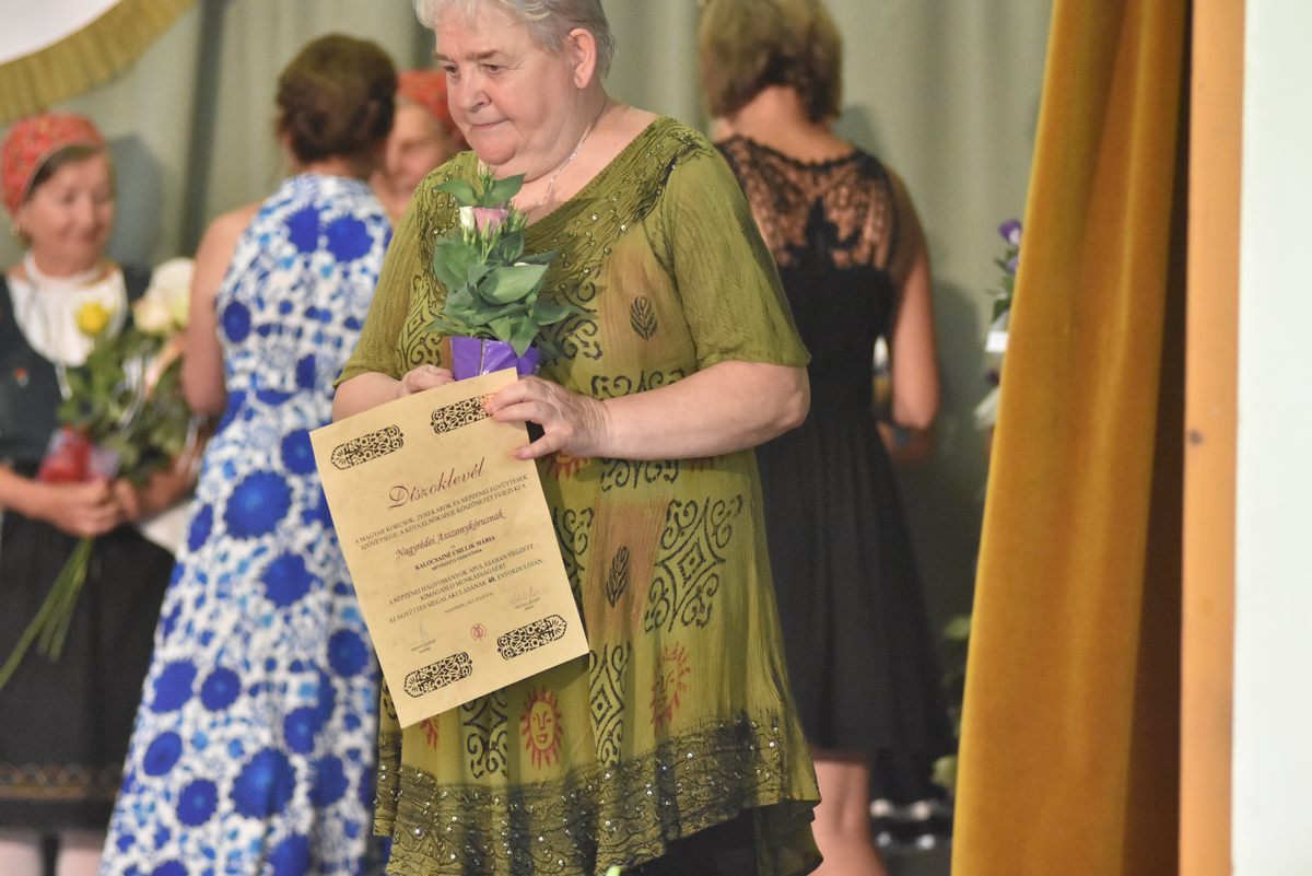 asszonykorus-40-sp-027