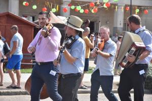 zz-delelott-fevonulas-047