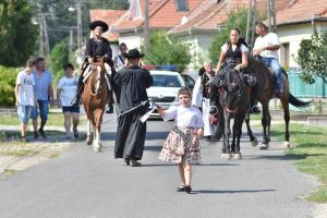 zz-delelott-fevonulas-066