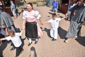 zz-delelott-fevonulas-077