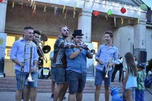 zzz-delutan-este-135